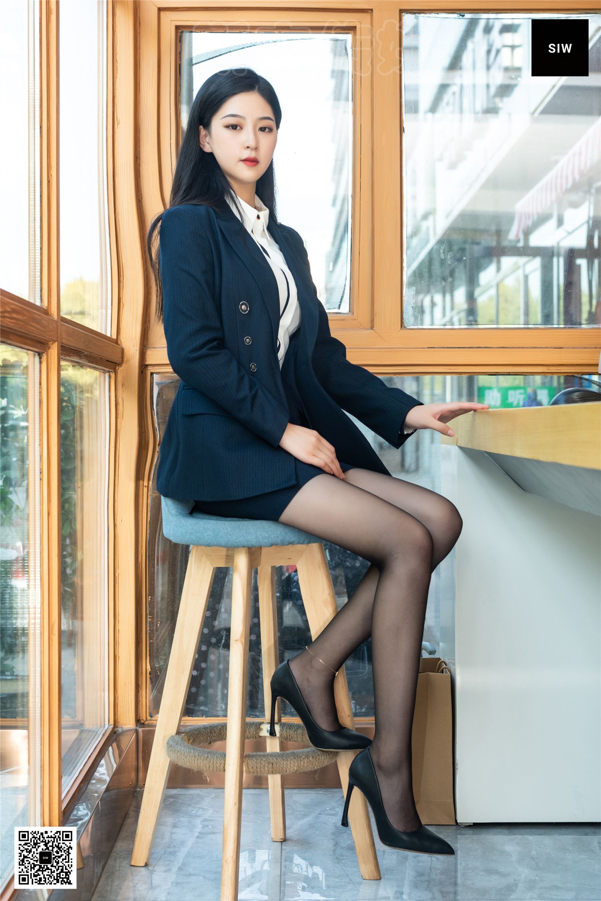 SIW斯文传媒  VOL.057 黑丝文员-小谈